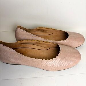 New Vionic Scalloped Edge Pink Flats size 6.5 comfortable classic